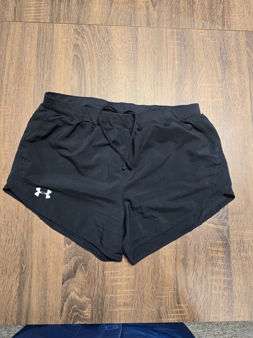 Under Armour Women’s Running Shorts Medium Black HeatGear Loose Fit Athletic